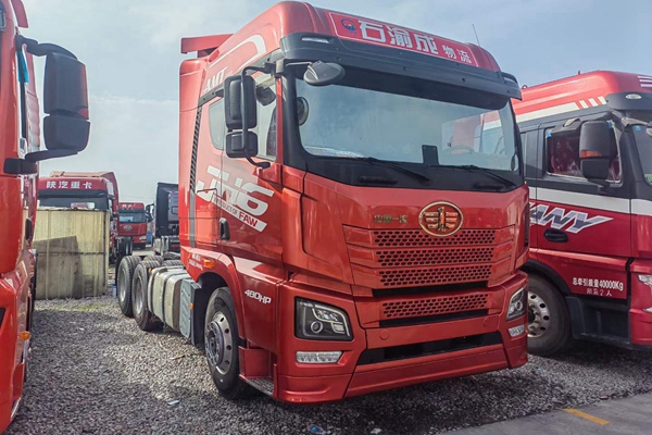 二手解放JH6 480馬力牽引車