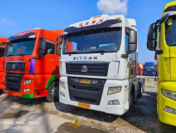 18年汕德卡540馬力牽引車