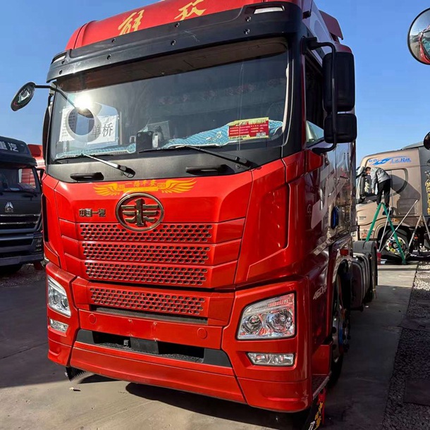 二手單驅(qū)牽引車報(bào)價(jià)