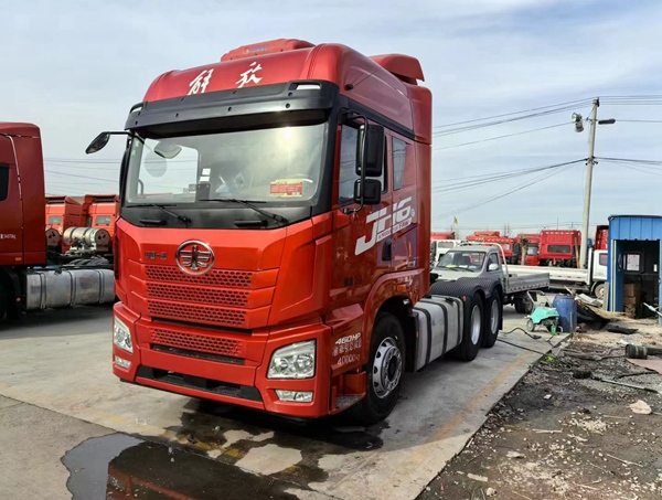 二手解放JH6牽引車(chē)價(jià)格