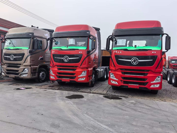 二手東風(fēng)天龍600馬力王者牽引車