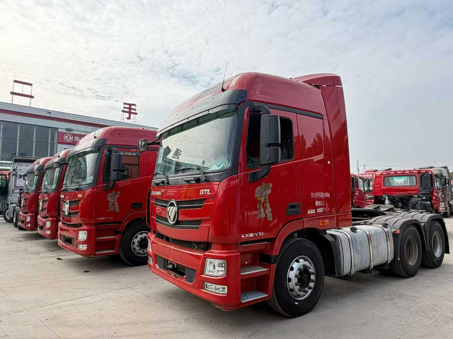  梁山華通：“買(mǎi)全國(guó)賣(mài)全球” 書(shū)寫(xiě)中國(guó)二手商用車(chē)出口產(chǎn)業(yè)傳奇